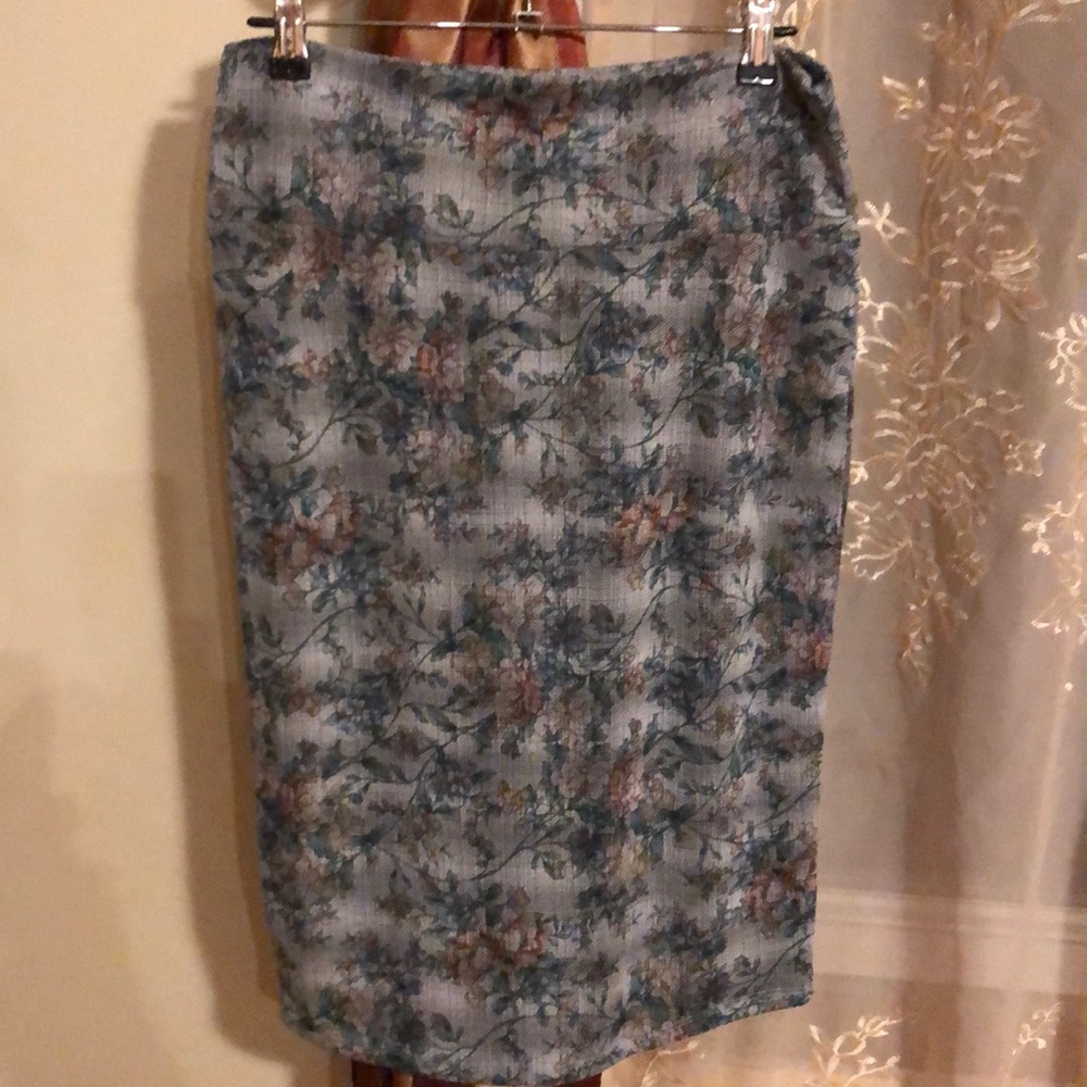 Lularoe Cassie
